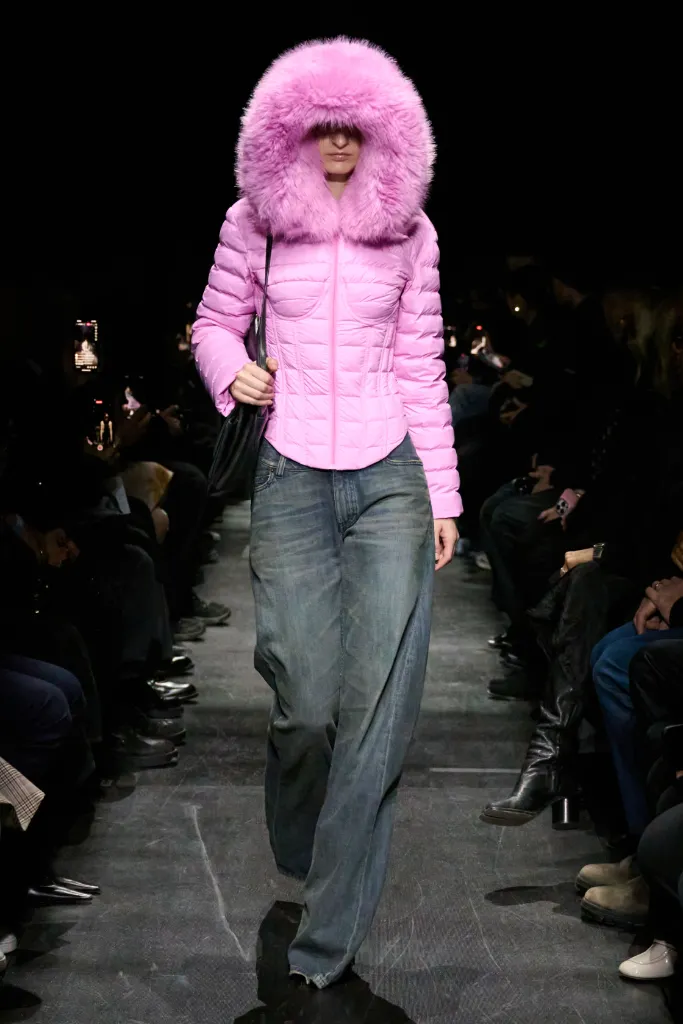 Balenciaga 25FW 006 1